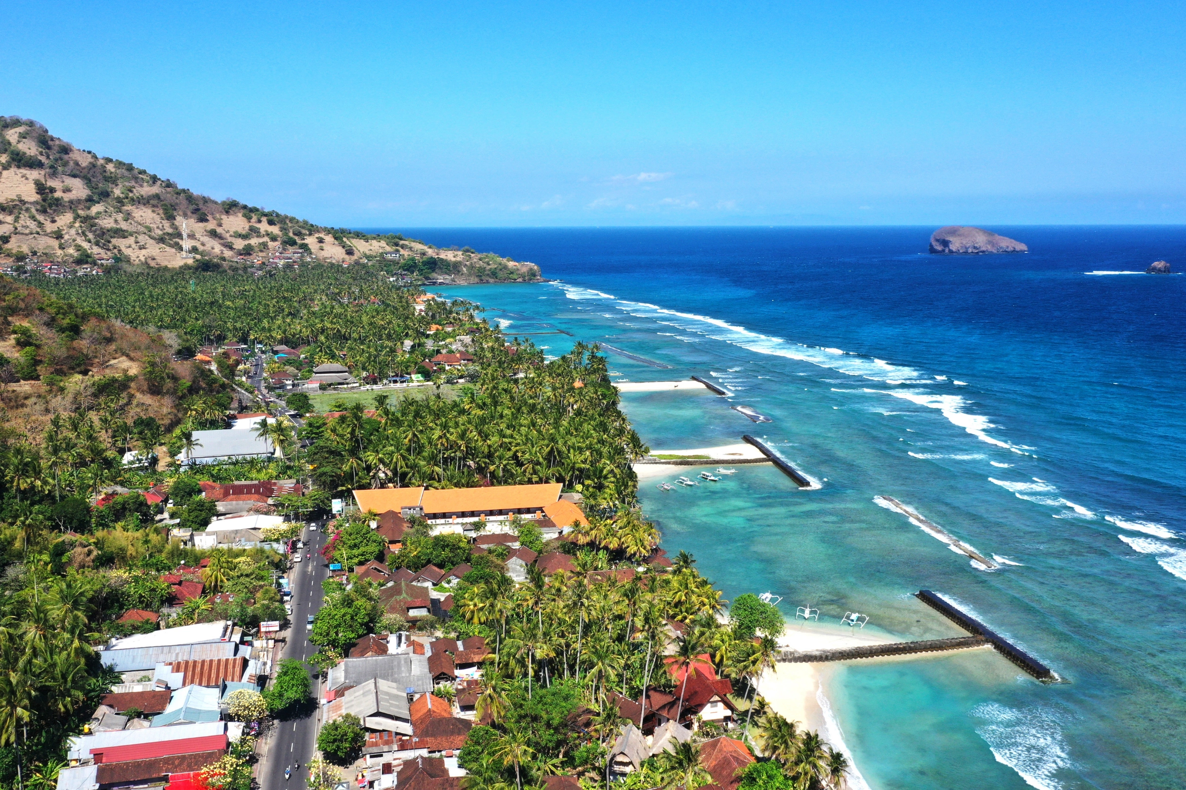 Candi_Dasa,_Bali[1].webp